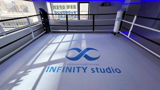 物件に合わせて設置したリング(港区 Kickboxing&Fitness INFINITY)